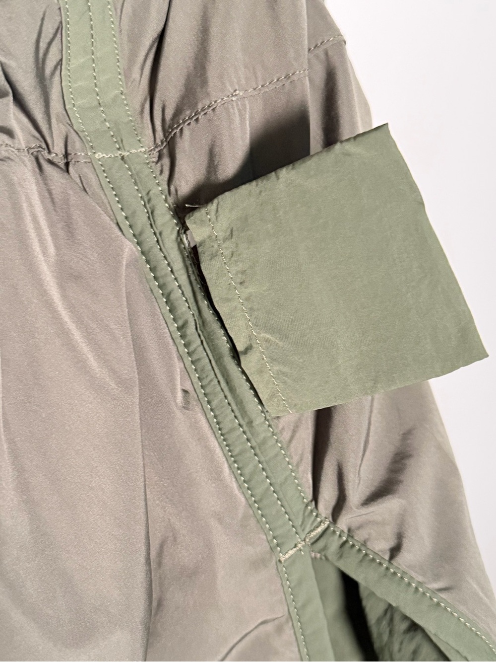 lululemon athletica Insultaed Bomber Vest Zip-Front Women's Vest Green - Picture 12 of 12